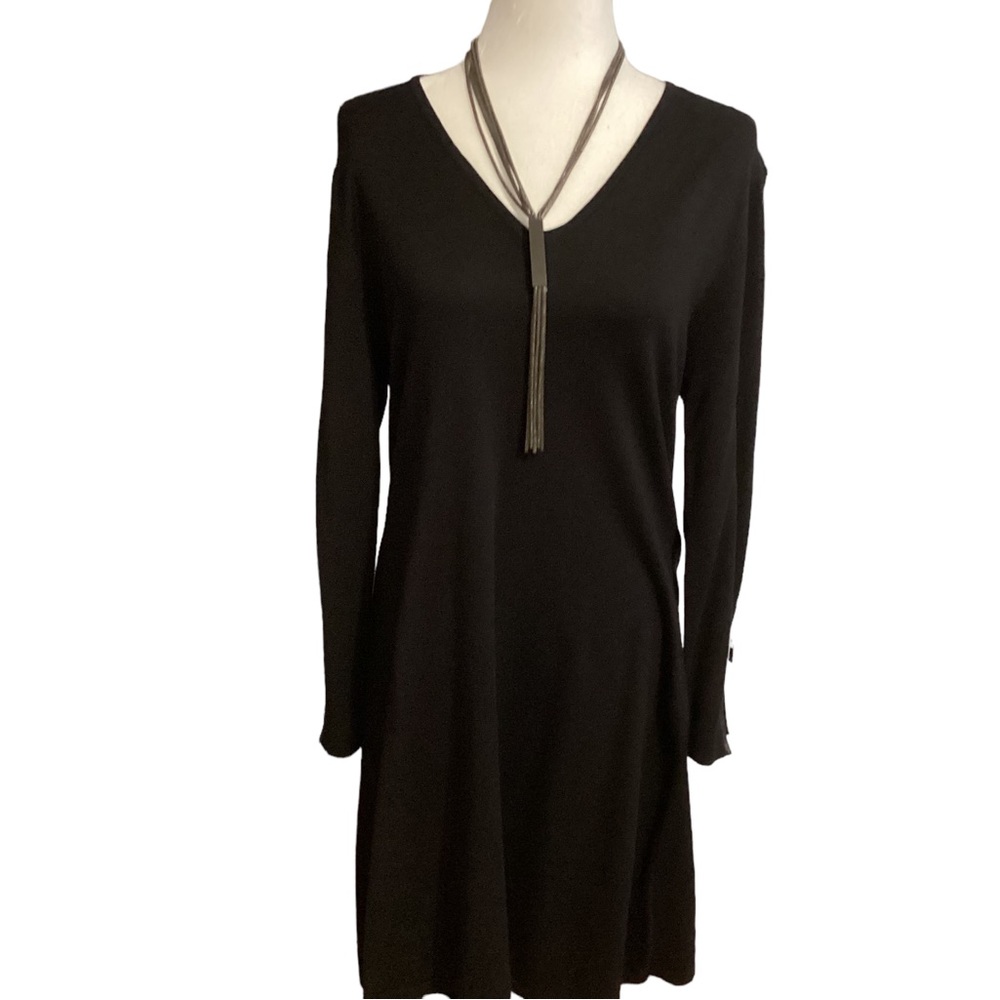 Marble of Scotland NWT long sleeved black knit dress